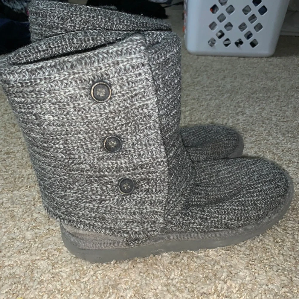 Grey sweater Ugg Boots